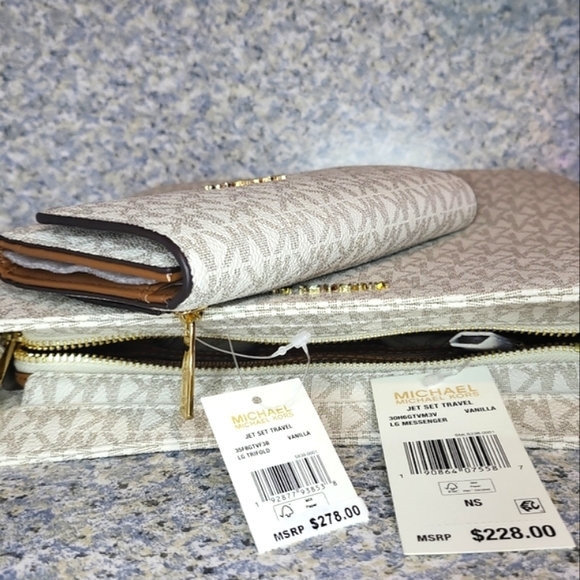 ๐$525 MICHAEL๐KORS Bundle JET SET Travel LG Messenger Crossbody BagWallet - Picture 7 of 16